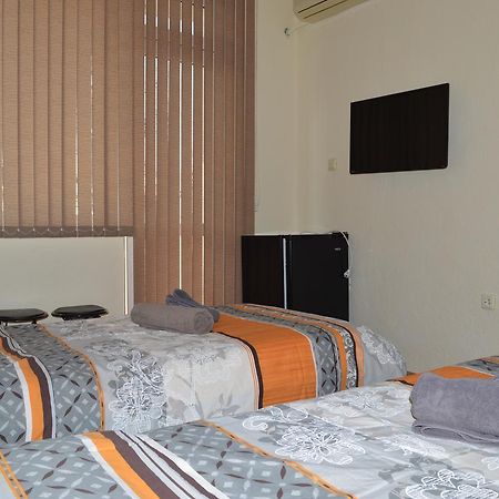 Dionis Hotel Petrics Kültér fotó