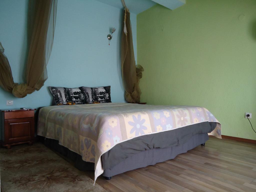 Dionis Hotel Petrics Szoba fotó