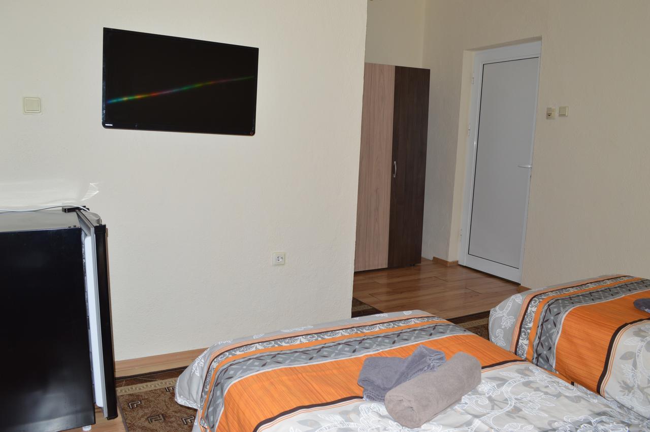 Dionis Hotel Petrics Kültér fotó