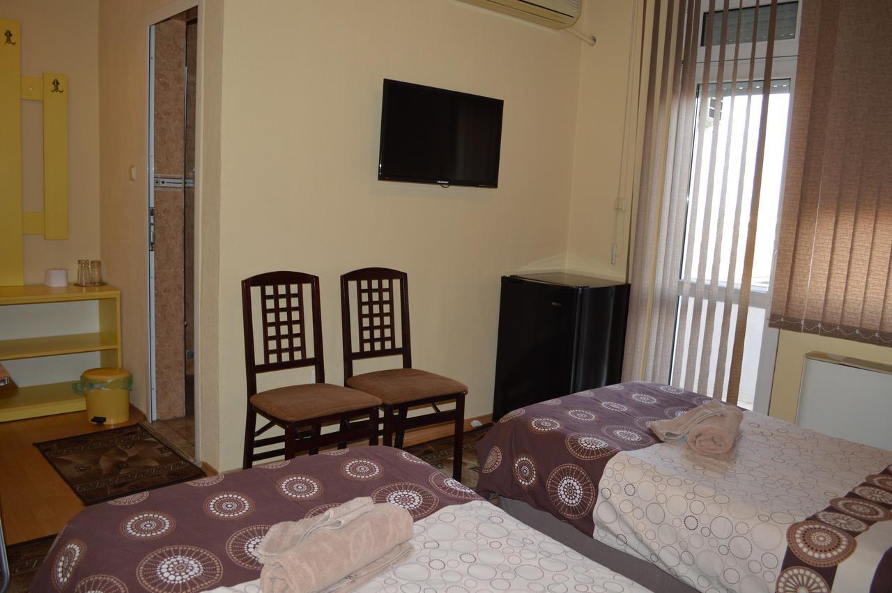 Dionis Hotel Petrics Kültér fotó
