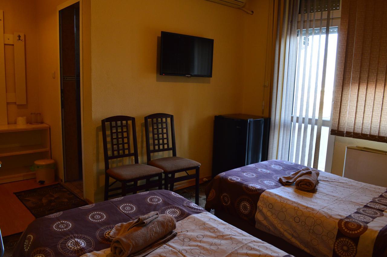 Dionis Hotel Petrics Kültér fotó