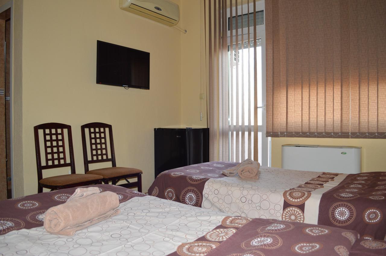 Dionis Hotel Petrics Kültér fotó